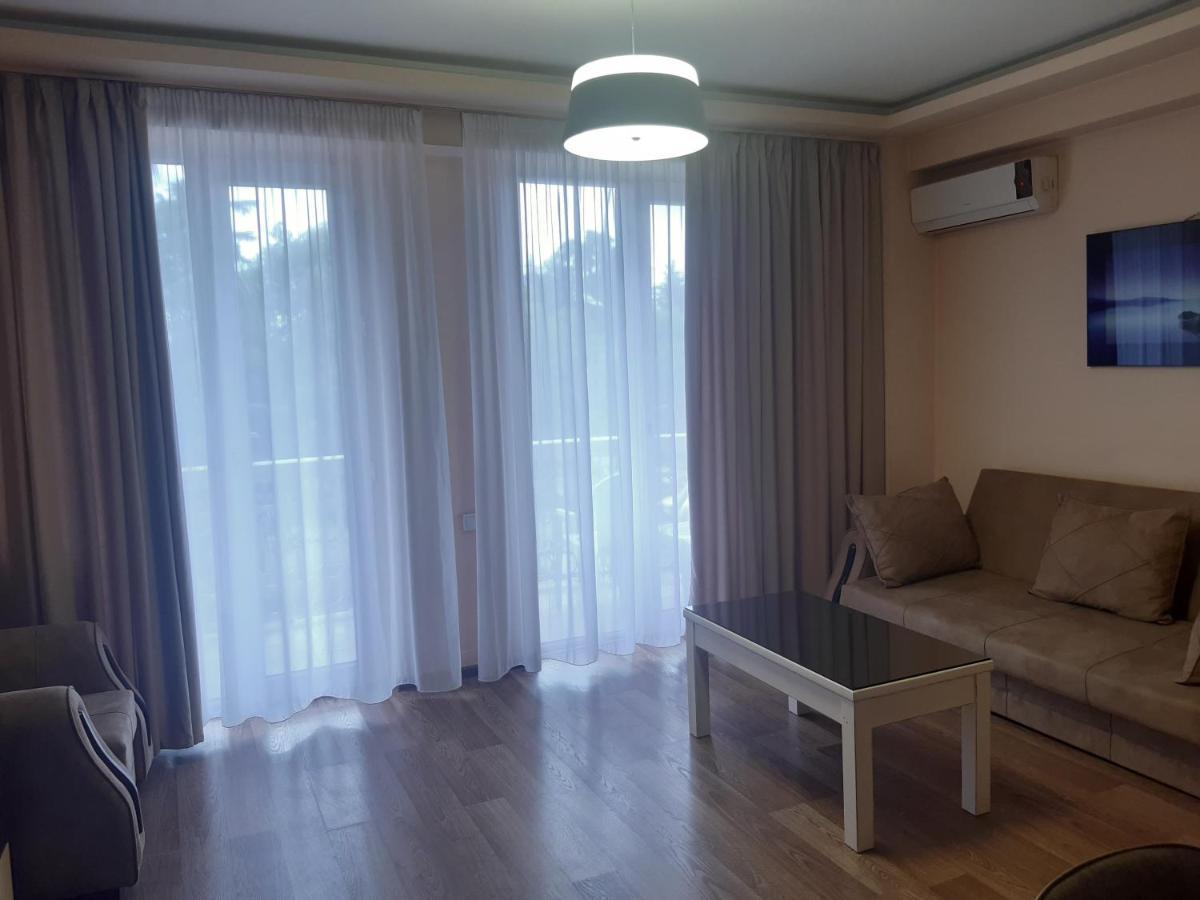 Batumi Apartment In Front Of Sheraton エクステリア 写真