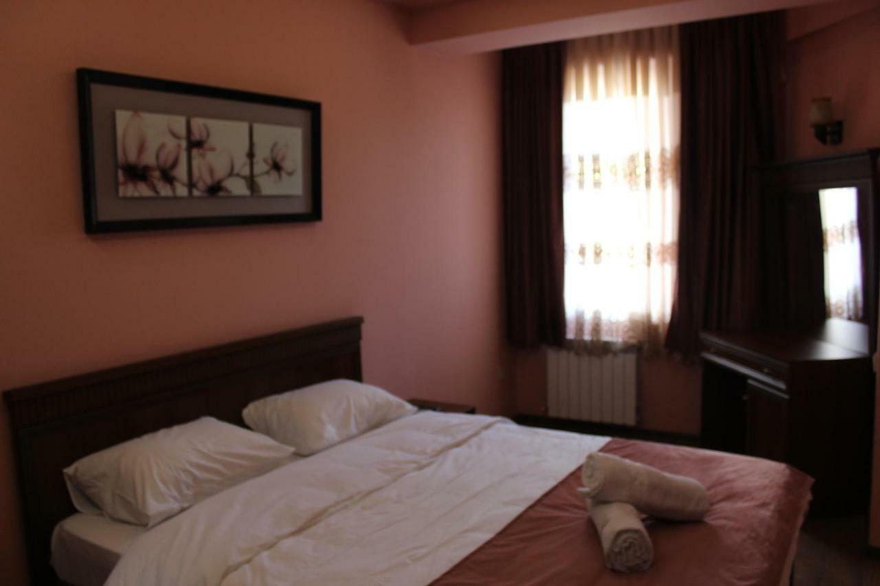 Batumi Apartment In Front Of Sheraton エクステリア 写真