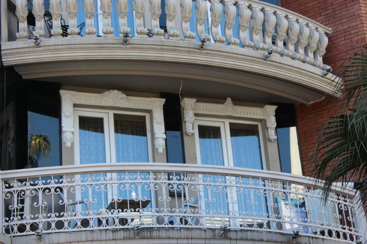 Batumi Apartment In Front Of Sheraton エクステリア 写真