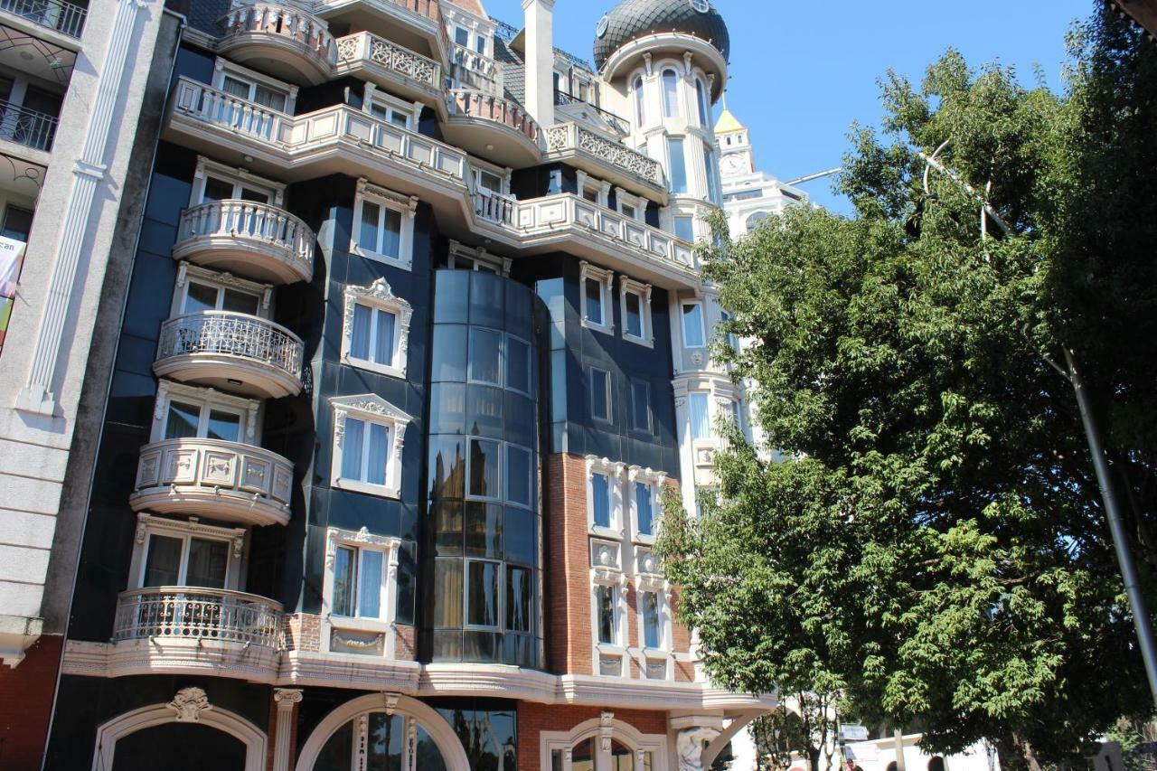 Batumi Apartment In Front Of Sheraton エクステリア 写真