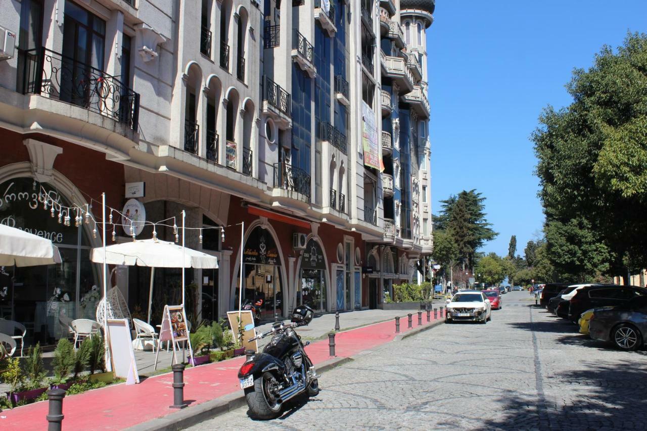 Batumi Apartment In Front Of Sheraton エクステリア 写真